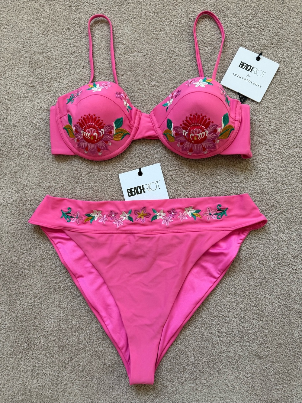 Beach Riot - SET - Kai Top / Bottom - PASSION FLOR